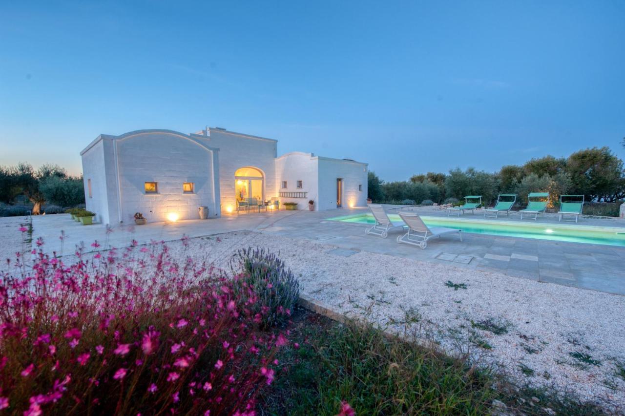 Trulli Acquasala - Villa Con Piscina + 2 Trulli Ostuni Esterno foto